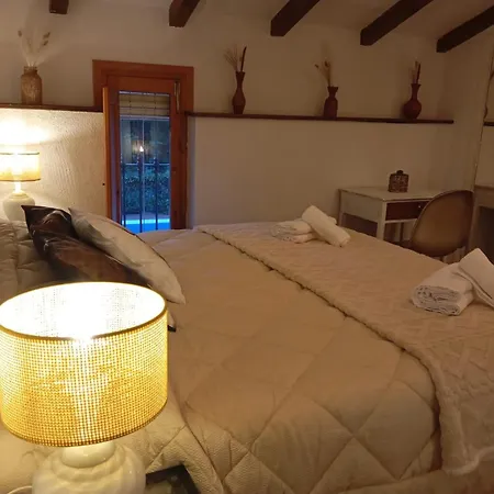 Cortijo Entero La Tina Nueva Holiday home