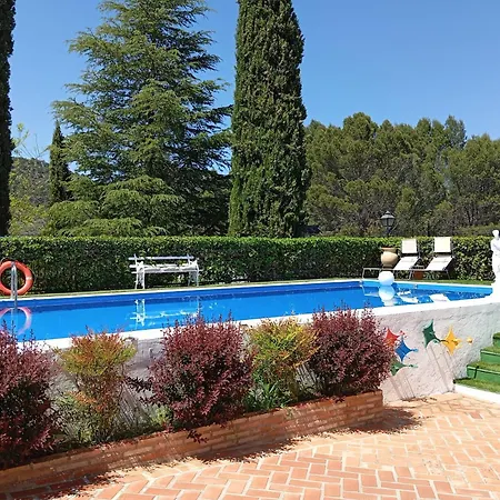 Cortijo Entero La Tina Nueva Holiday home El Batan (Jaen)