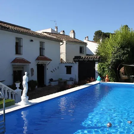 Cortijo Entero La Tina Nueva Holiday home El Batan (Jaen)